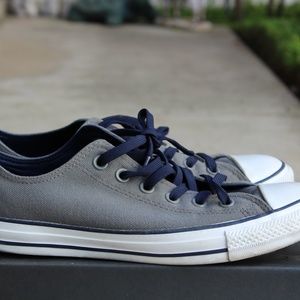 Gray Converse Tennis Shoes